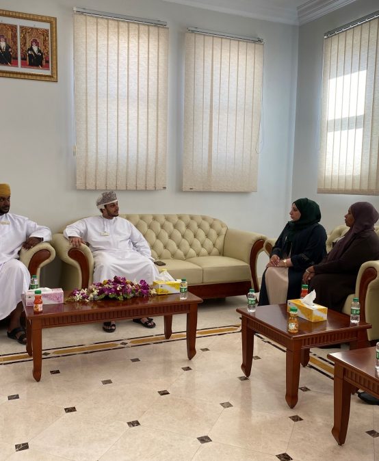 Scholarships Department at  (MOHERI)  visits Dhofar University