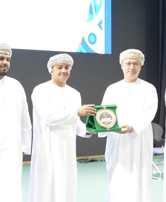 Dhofar University Cultural Week Features Student’s Talents and Projects