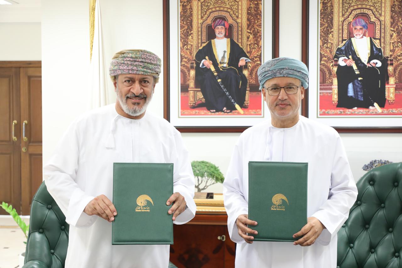 Dhofar University’s College of Engineering and Oman Society of Engineers Sign Strategic MoU to Strengthen Engineering Collaboration in Oman Dhofar University’s College of Engineering and Oman Society of Engineers Sign Strategic MoU to Strengthen Engineering Collaboration in Oman