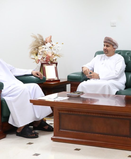 Dhofar University Vice Chancellor Meets Director General of Training to Discuss Future Cooperation