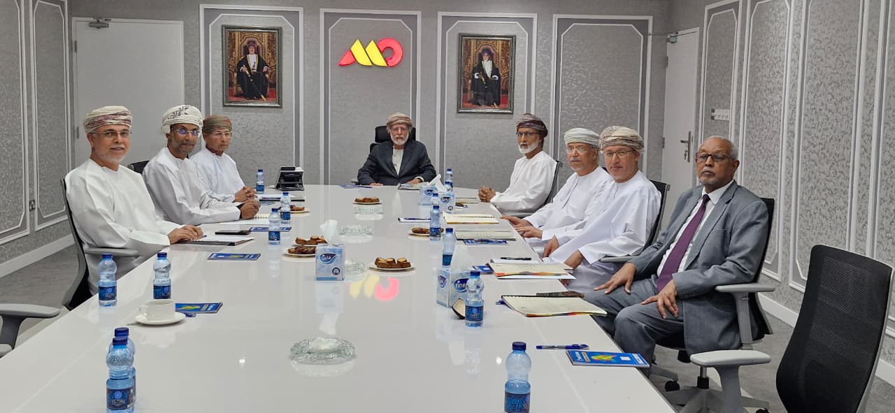 مجلس أمناء جامعة ظفار يعقد إجتماعه العادي الأول للعام الأكاديمي ٢٠٢٥-٢٠٢٦م Dhofar University Board of Trustees Meets