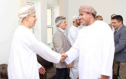 Dhofar University Vice Chancellor Exchanges Eid Al-Fitr greetings with Staff
