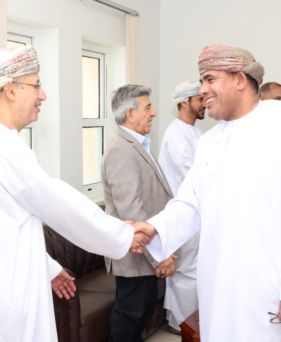 Dhofar University Vice Chancellor Exchanges Eid Al-Fitr greetings with Staff