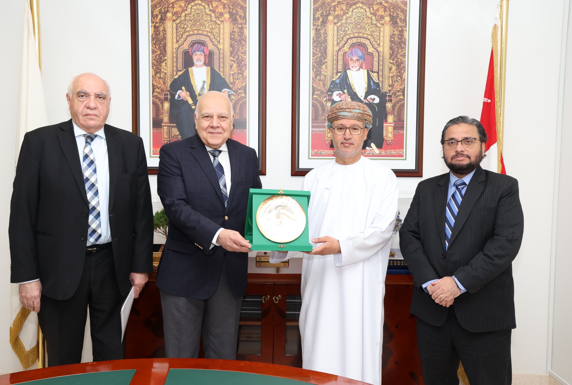 Dhofar University Welcomes Delegation from Association of Arab Universities and Future University, Egypt