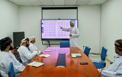 Delegation from Salalah Vocational College Visits Dhofar University’s Career Services and Alumni Center