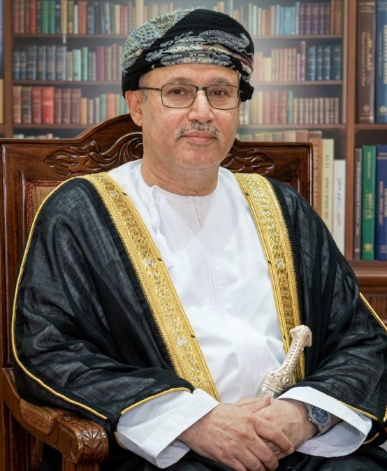 Dhofar University Vice Chancellor Welcomes New Students for the 2026/2027 Academic Year