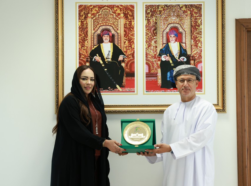 Dhofar University Welcomes Cultural Advisor of the Kingdom of Bahrain’s Embassy